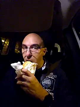 Snapshot of Crosss-23cm chatting on November 9, 2025, 8:46 pm Crosss-23cm online show from November 9, 2025, 8:46 pm