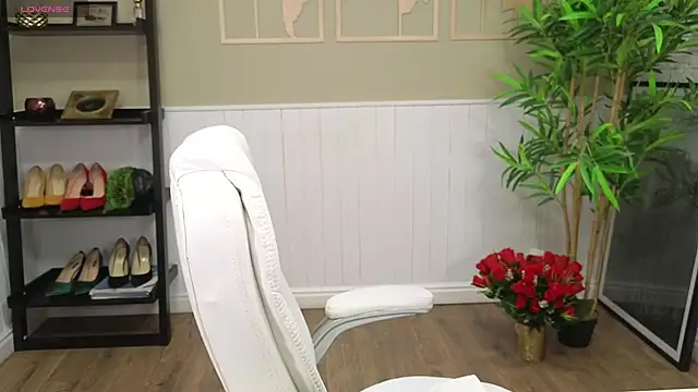 LadyLeea online show from March 11, 2025, 5:35 am