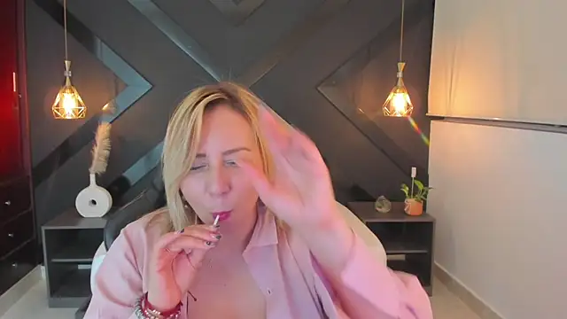 andre soto  online show from March 8, 2026, 1:33 am