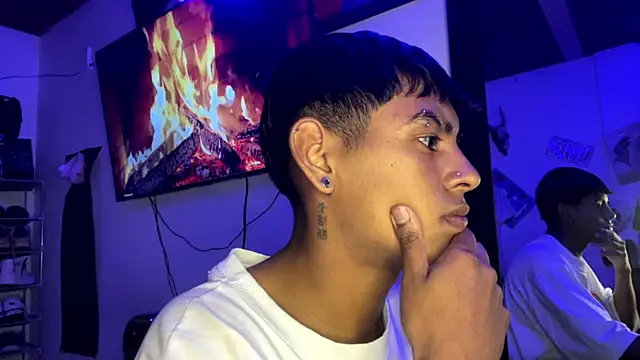  Billowy  online show from November 22, 2025, 12:21 am