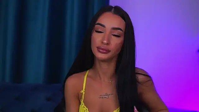 DeniseDevilles online show from May 7, 2026, 7:39 pm