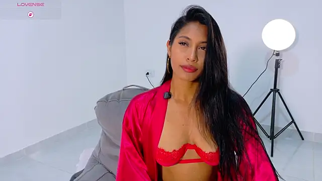 Anna risse online show from May 20, 2026, 5:37 am