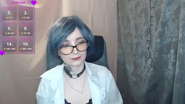 Snapshot of KarinaSugary chatting on December 28, 2024, 6:40 pm KarinaSugary online show from December 28, 2024, 6:40 pm