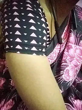 aadhini01 online show from November 15, 2025, 2:21 pm