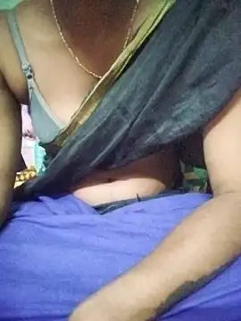 aadhini01 online show from February 18, 2025, 5:09 pm