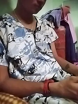 aadhini01 online show from February 13, 2025, 9:17 pm