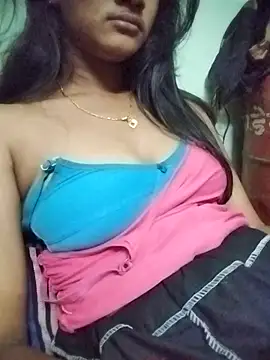 aadhini01 online show from February 23, 2025, 8:33 pm