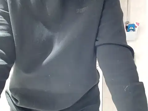 Lauzo21 online show from December 22, 2025, 3:23 pm