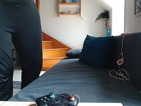 Lauzo21 online show from April 14, 2026, 12:10 pm