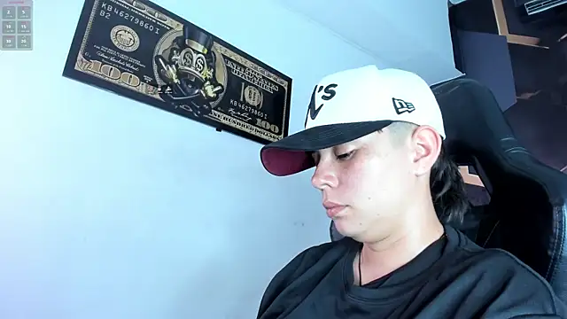 AbbySmiitth  online show from October 28, 2025, 7:24 pm