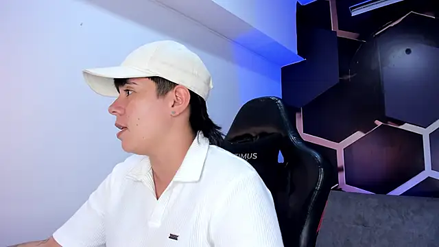 AbbySmiitth  online show from February 16, 2026, 11:46 pm