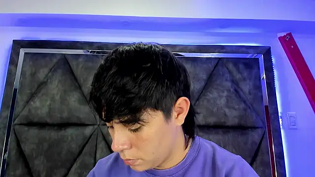 AbbySmiitth  online show from December 5, 2025, 7:12 pm