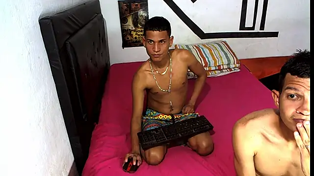 Snapshot of badssboys_always chatting on January 14, 2025, 5:30 am badssboys always online show from January 14, 2025, 5:30 am