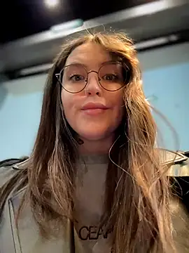 meow girl online show from February 15, 2026, 11:09 am