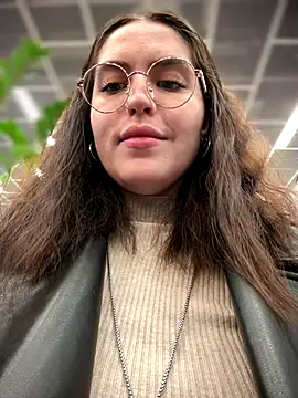 meow girl online show from October 29, 2025, 12:59 pm