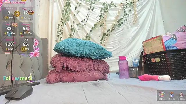 imtiffany w online show from December 2, 2025, 1:46 pm