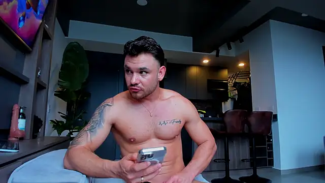 Maximo Marcelo online show from April 16, 2026, 12:28 pm