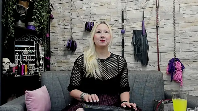 CruelMistress online show from October 20, 2025, 9:48 pm