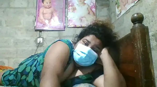 Snapshot of Sachi-hash chatting on January 11, 2025, 4:57 pm Sachi-hash online show from January 11, 2025, 4:57 pm