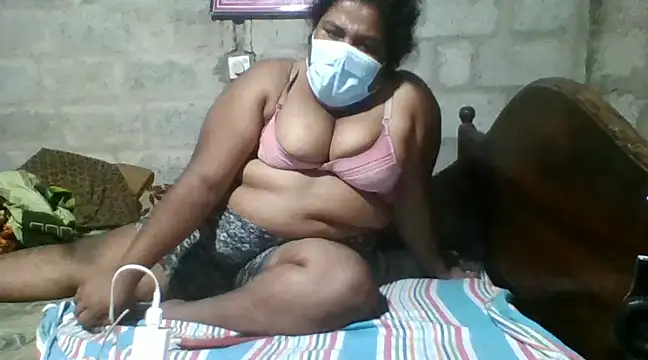 Snapshot of Sachi-hash chatting on March 17, 2025, 3:50 pm Sachi-hash online show from March 17, 2025, 3:50 pm