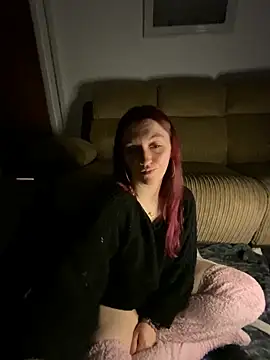 Snapshot of Stoner_BarbieXX chatting on February 23, 2025, 10:53 pm Stoner BarbieXX online show from February 23, 2025, 10:53 pm