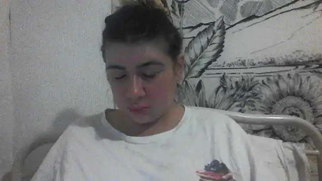 CamilaCherryX online show from October 2, 2025, 7:39 pm