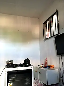 Snapshot of atruxbhb chatting on December 3, 2025, 5:01 pm atruxbhb online show from December 3, 2025, 5:01 pm