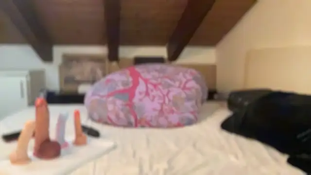 SCARLET-SANTANA online show from October 14, 2025, 8:53 pm