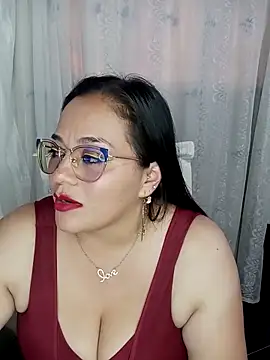 Snapshot of emily_sweet13 chatting on March 4, 2025, 10:49 pm emily sweet13 online show from March 4, 2025, 10:49 pm