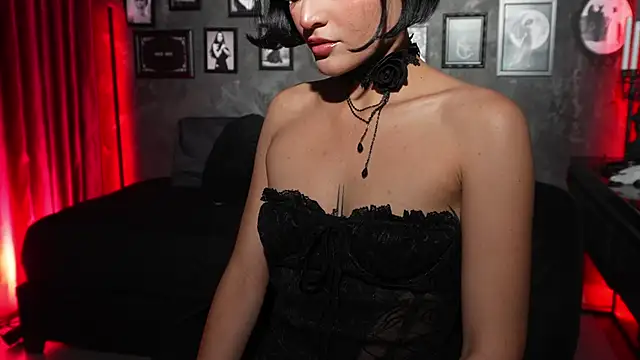 Morgan Hilll  online show from March 6, 2026, 12:44 pm