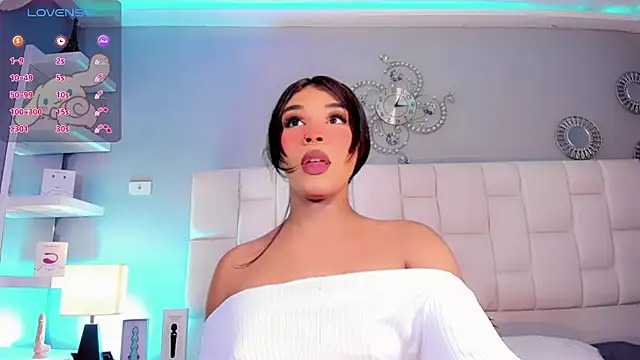 ValentinaMarinn online show from March 8, 2025, 8:46 pm