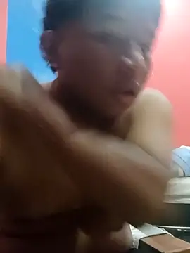 Snapshot of Tu_papi_69_ chatting on October 4, 2025, 11:28 pm Tu papi 69 online show from October 4, 2025, 11:28 pm