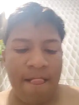 Snapshot of Tu_papi_69_ chatting on October 3, 2025, 2:37 am Tu papi 69 online show from October 3, 2025, 2:37 am