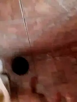 moder066 online show from December 23, 2024, 3:44 pm