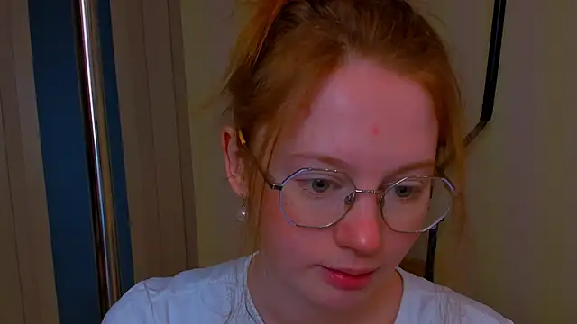 Snapshot of Fire_Luna chatting on February 5, 2026, 5:36 am Fire Luna online show from February 5, 2026, 5:36 am