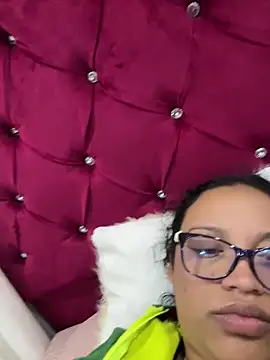 angela angels  online show from February 11, 2025, 12:15 pm