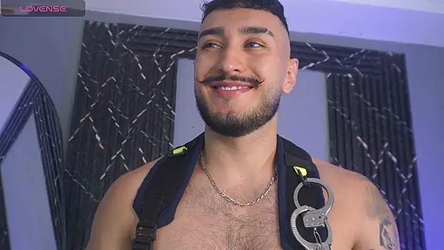 Snapshot of Zionmattis chatting on November 15, 2025, 12:58 am Zionmattis online show from November 15, 2025, 12:58 am