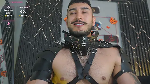 Snapshot of Zionmattis chatting on October 31, 2025, 1:46 am Zionmattis online show from October 31, 2025, 1:46 am