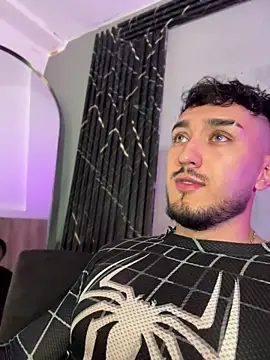 Zionmattis online show from April 12, 2026, 12:58 am