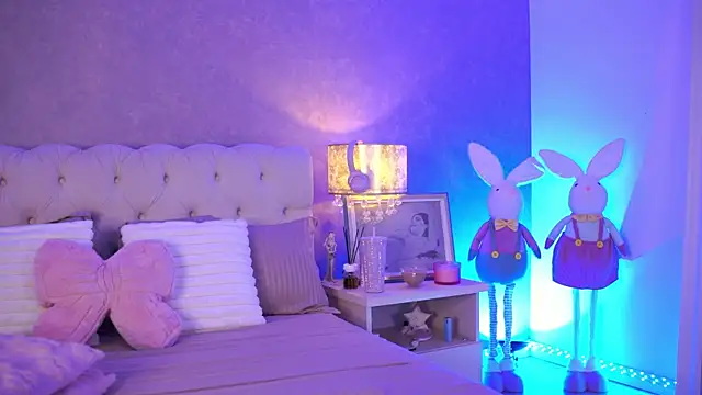 OhhAisha online show from April 5, 2026, 7:59 am