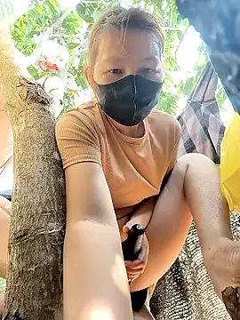 Betty20zx online show from March 19, 2025, 8:23 am