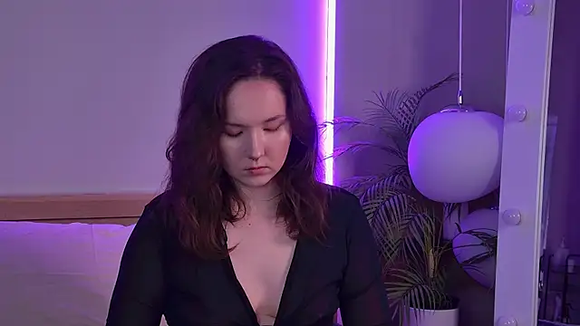 IreneRaye online show from October 31, 2025, 3:08 pm