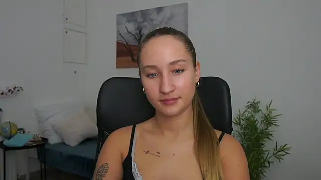 magic   smile online show from December 10, 2024, 2:06 pm