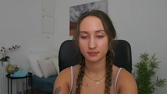 magic   smile online show from January 22, 2025, 11:34 am