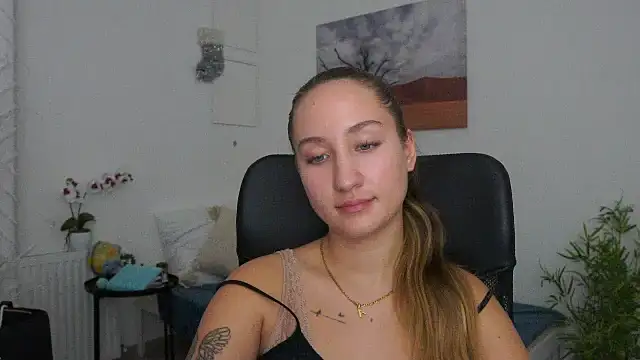 magic   smile online show from January 3, 2025, 4:59 pm