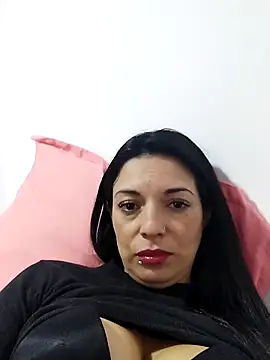 Snapshot of Danielle-Smithh chatting on September 19, 2025, 4:33 pm Danielle-Smithh online show from September 19, 2025, 4:33 pm