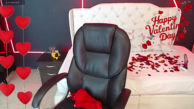 Snapshot of Danielle-Smithh chatting on February 15, 2025, 5:09 am Danielle-Smithh online show from February 15, 2025, 5:09 am