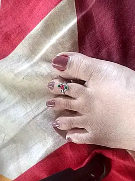 lakey91girl online show from March 25, 2026, 7:19 am