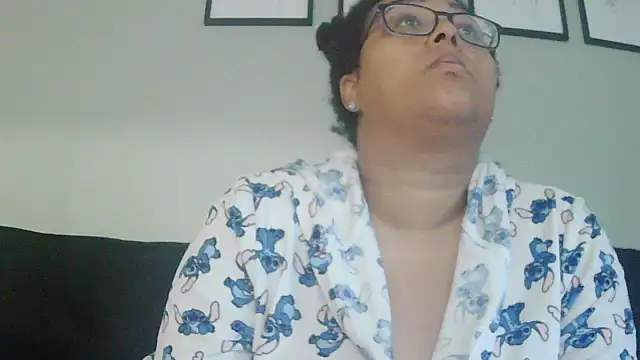 vanilla chocolate23 online show from November 10, 2025, 8:52 am