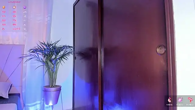 misskatthy1 online show from September 19, 2025, 7:29 pm